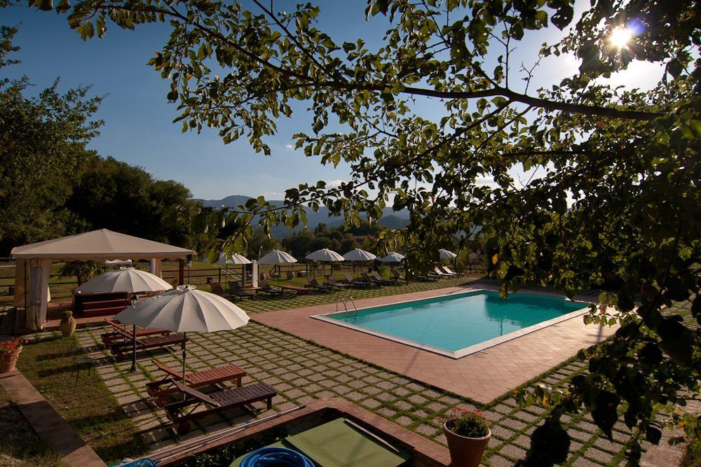 Complesso Agrituristico La Ciriola Villa Piediluco Exteriör bild